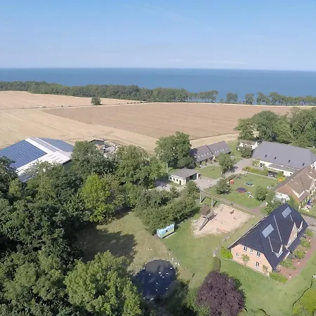 Ferienbauernhof Liesenberg Foersterhaus Gaensebluemchen Dom wakacyjny Fehmarn