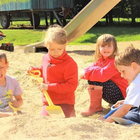 Дом отдыха Ferienbauernhof Liesenberg Foersterhaus Gaensebluemchen Фемарн
